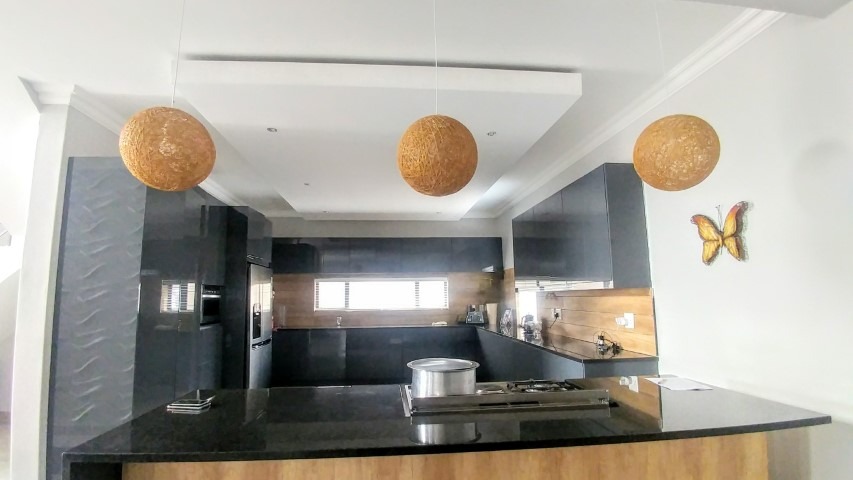 To Let 4 Bedroom Property for Rent in Parklands North Western Cape